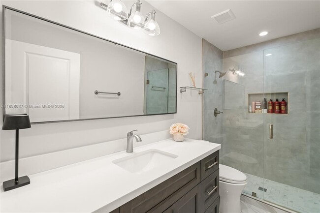 Building Photo - 16113 Opal Creek Dr