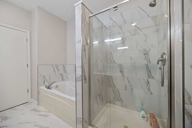 Building Photo - 8232 Concord Ln