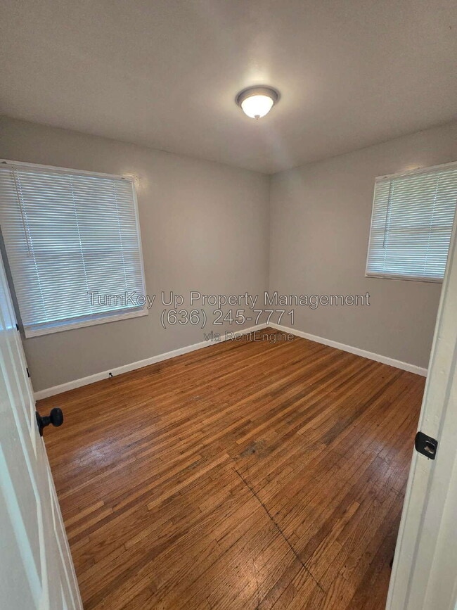 Building Photo - 312 Banff Cir