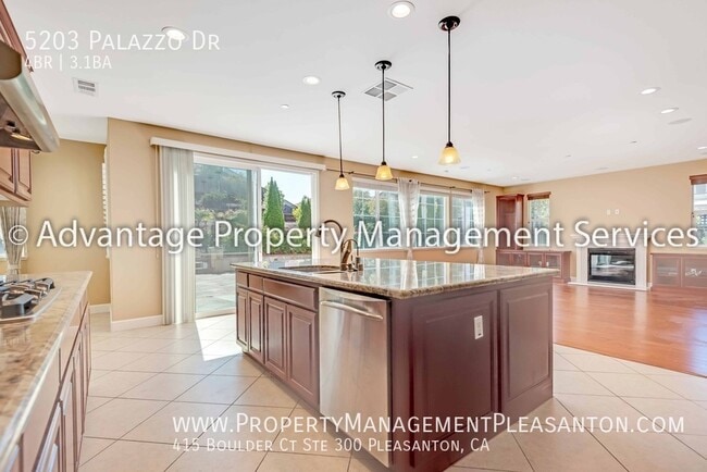 Building Photo - 5203 Palazzo Dr