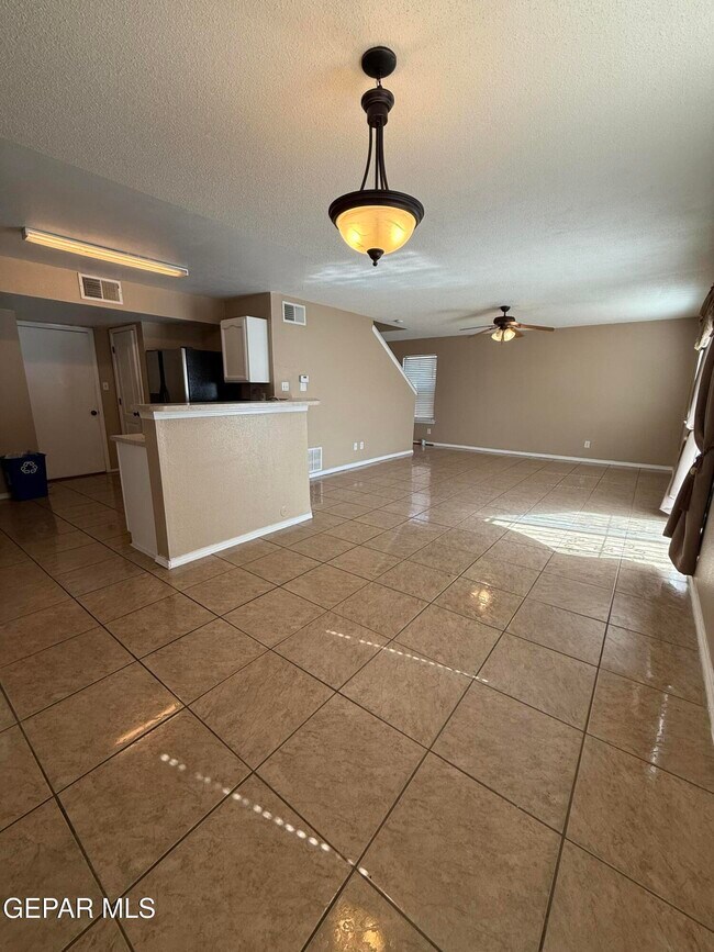 Building Photo - 3644 Tierra Bahia Dr
