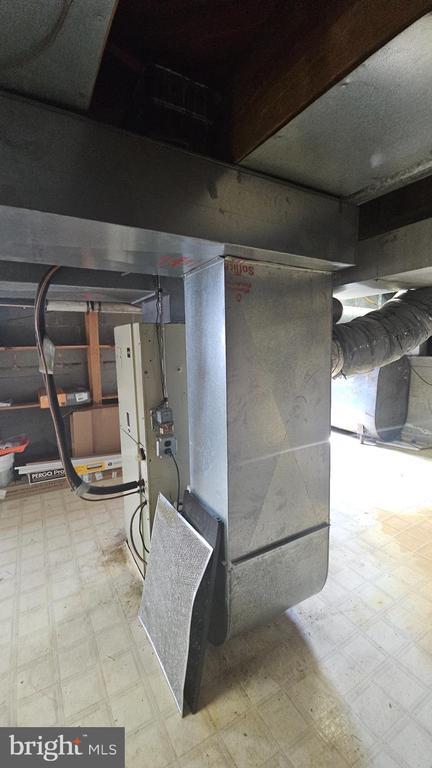 Building Photo - 101 N Broadway