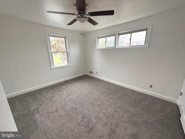 Building Photo - 6518 Belle Vista Ave