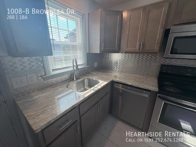Building Photo - 1008 Brownlea Dr