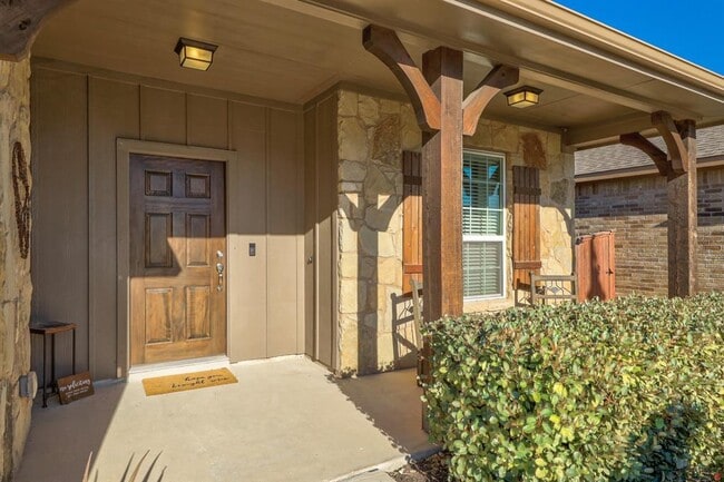 Building Photo - 345 Vista Portola Loop