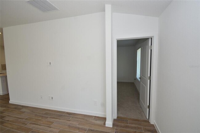 Building Photo - 10 Oconee Dr