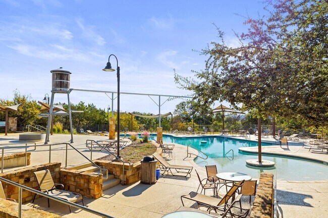 Building Photo - 201 Merrick Rd