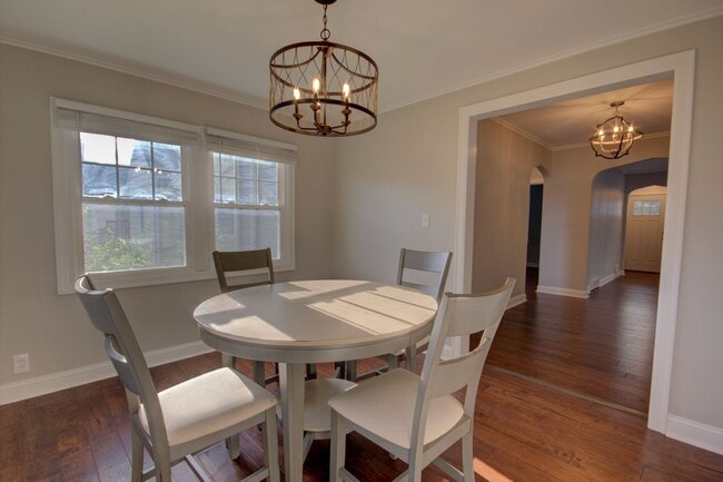 Building Photo - Cute 3 Bed Home