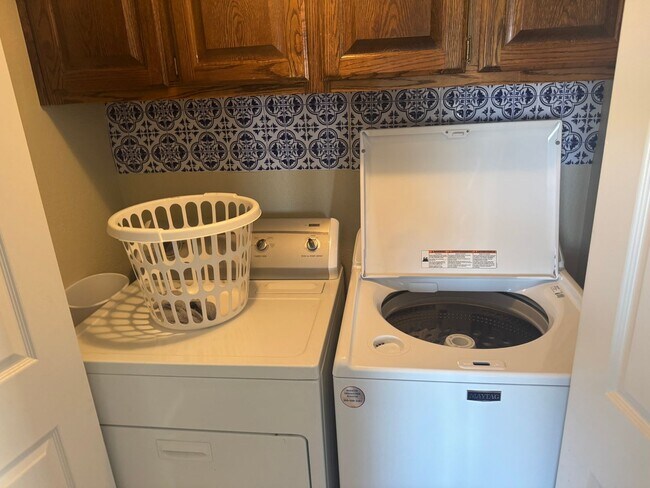 Building Photo - FURNISHED 2BR CONDO w/Utilities Water View Gated NO STAIRS