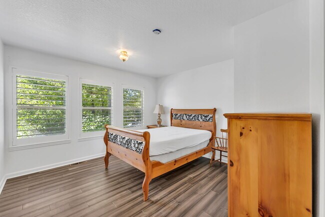 Building Photo - 2430 Telluride Dr