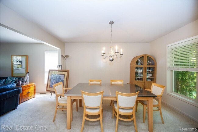 Building Photo - 3481 Castlewood Ct
