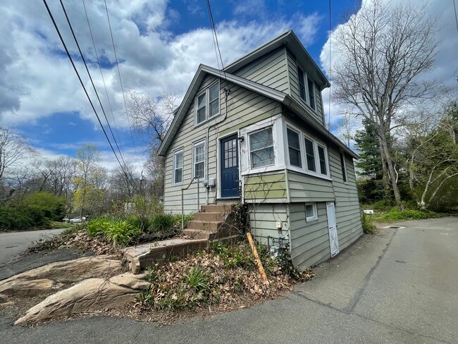 Primary Photo - 50 Grove St