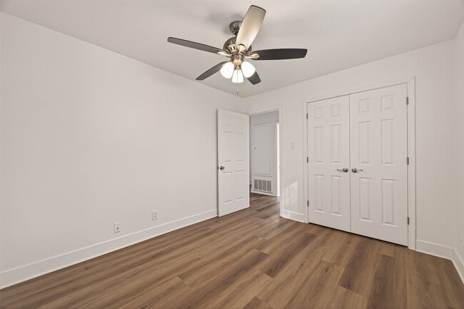 Building Photo - 5503 Jason St