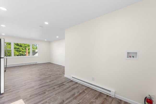 Building Photo - 9 Beacon Terrace