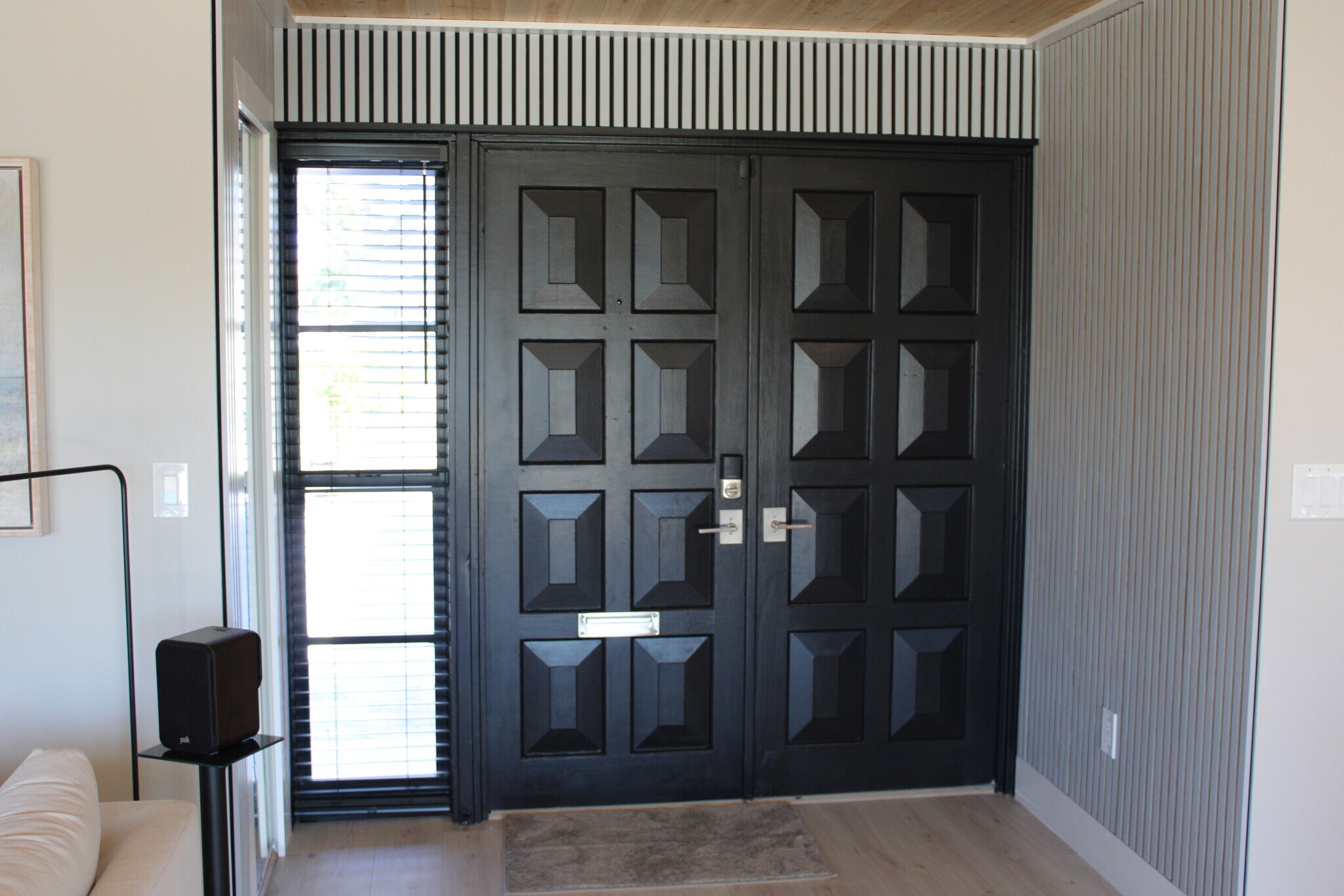 Building Photo - 229 Palm Is NW