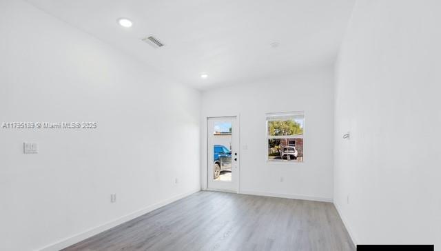Primary Photo - 511 SW 1st Ave