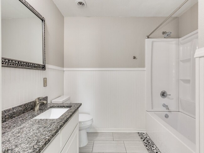 Building Photo - 7335 Reed Rd