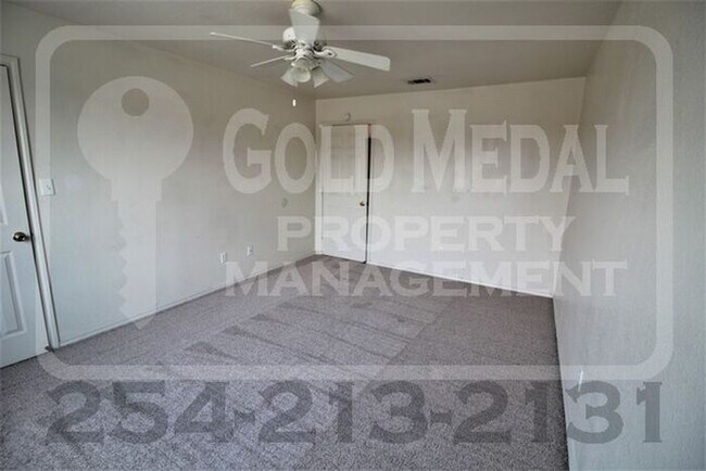 Building Photo - 3402 Barcelona Dr