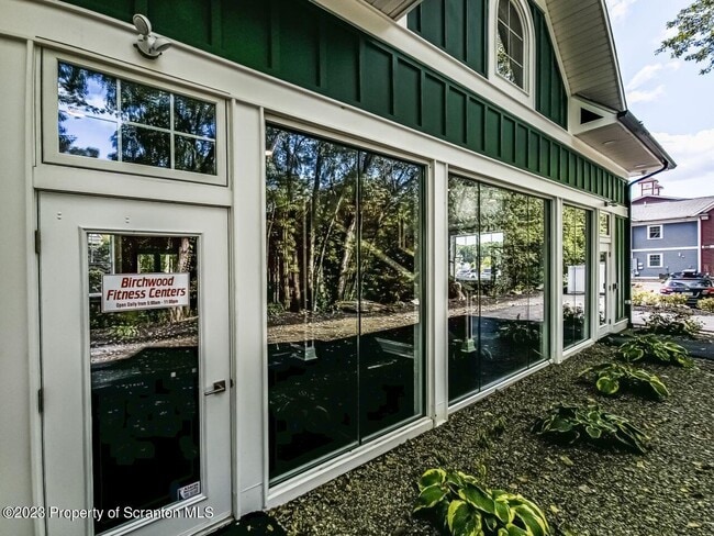 Building Photo - 163 Bianca Wy