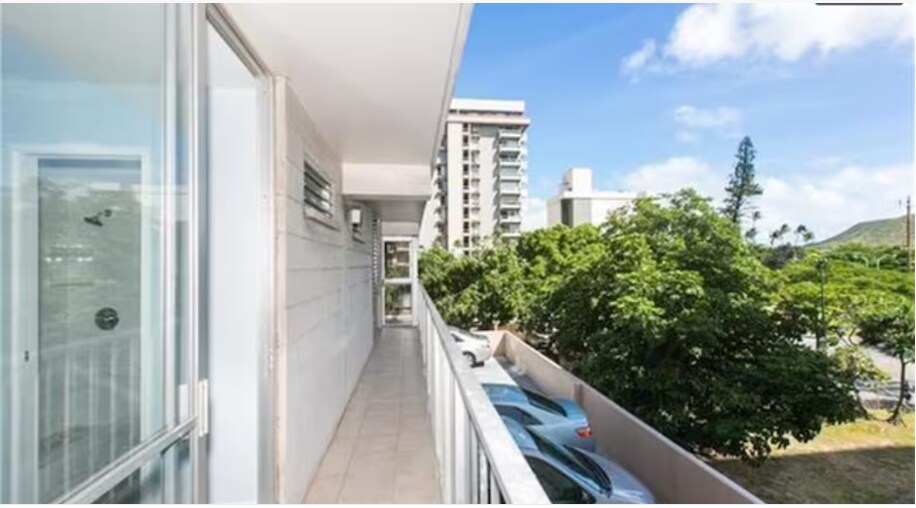 Outside Lanai - 2575 Kuhio Ave