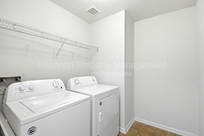Building Photo - 526 Remington Lodge Ct