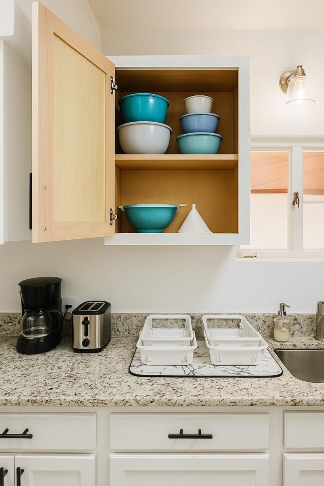 Building Photo - 2205 12th St NW