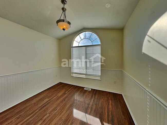 Building Photo - 2602 W 4050 S