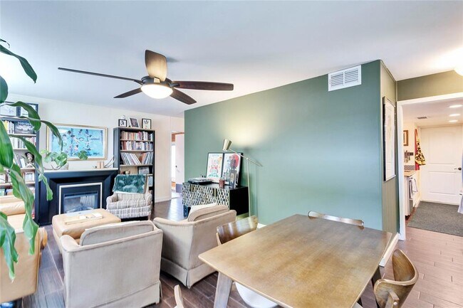 Building Photo - 908 Hermitage Dr
