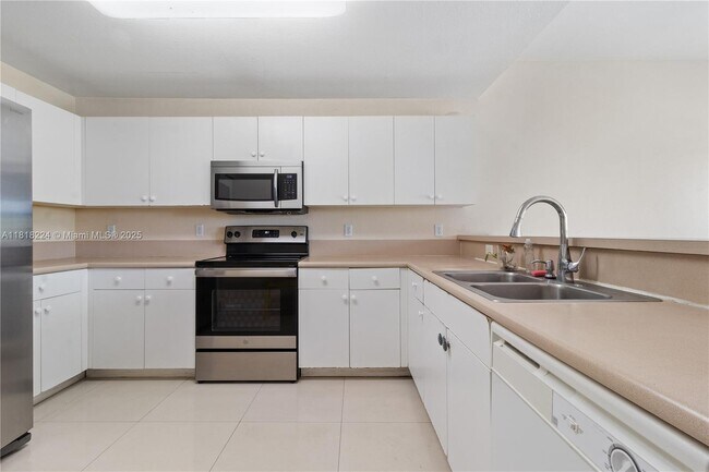 Building Photo - 11102 NW 83rd St