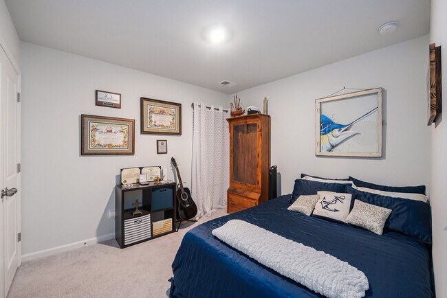 Building Photo - Spacious 5BR House in Charleston