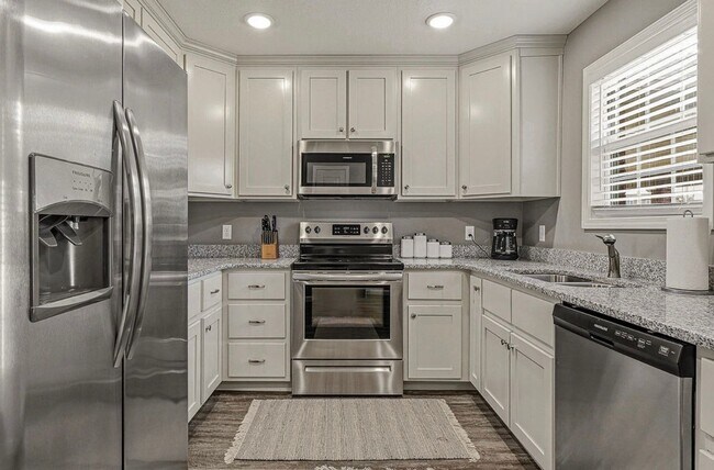 Building Photo - 4504 Regina Ct
