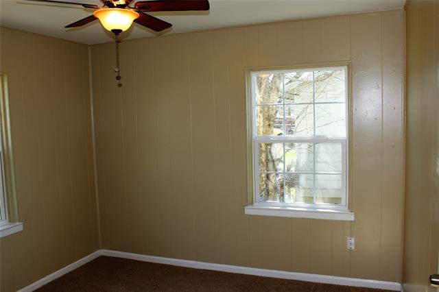 Building Photo - 12028 Hoblitzelle Dr