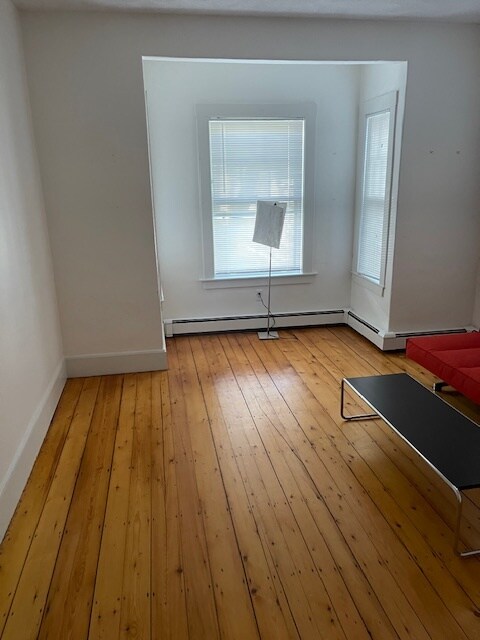 Building Photo - 106 Pleasant St