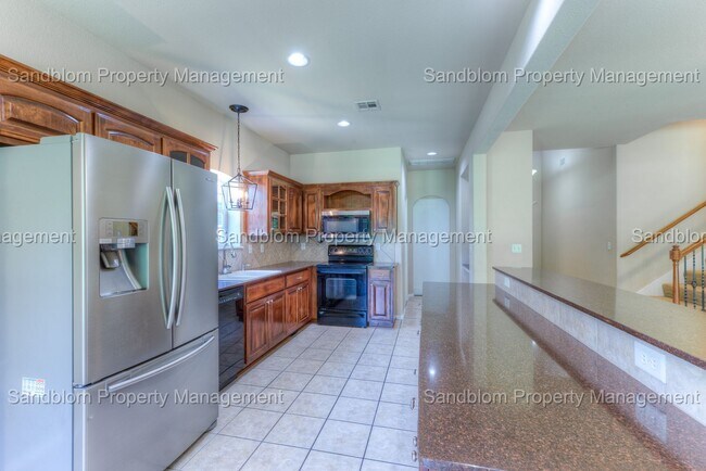 Building Photo - FOR LEASE | Jenks | $2500 Rent | 5 Bed, 3 ...