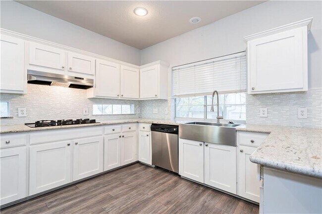 Building Photo - 10608 Sun Tree Cove