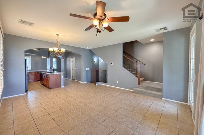 Building Photo - 3Bed/2.5Bath Three-Story Townhouse in Vistancia! Ready for Immediate Move-In! – 2 CAR GARAGE!