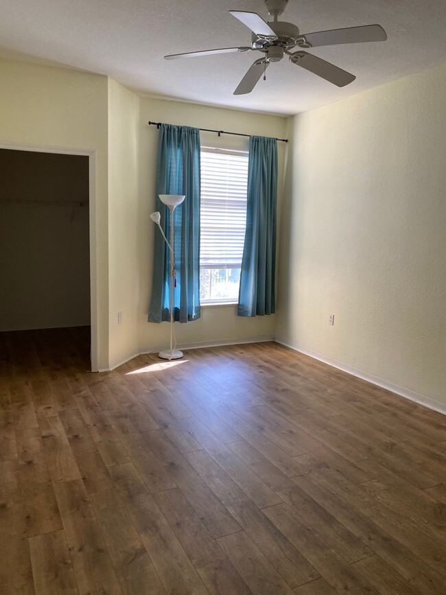 Building Photo - Gated 2 bedroom, 2 bath, Maitland Condo wi...