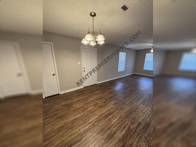 Building Photo - 1001 Ferrell Dr