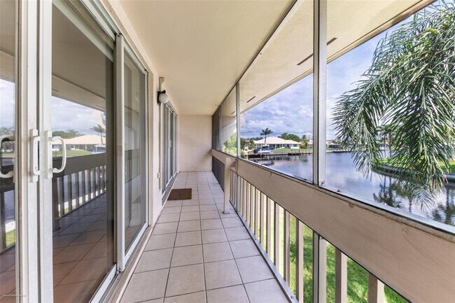 Building Photo - 1080 Bal Harbor Blvd