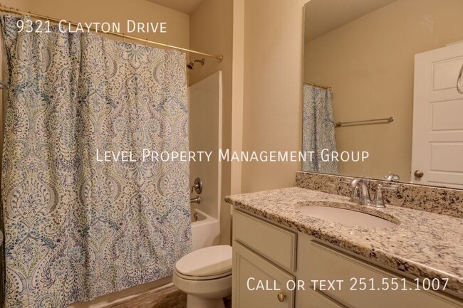 Building Photo - 9321 Clayton Dr