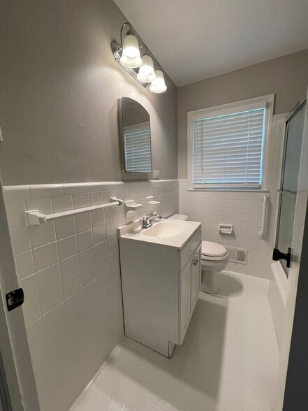 Building Photo - 3040 Remington St