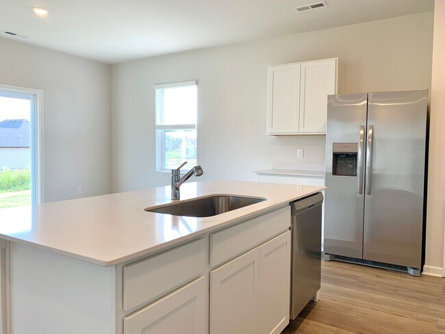 Building Photo - 821 Moray Ln