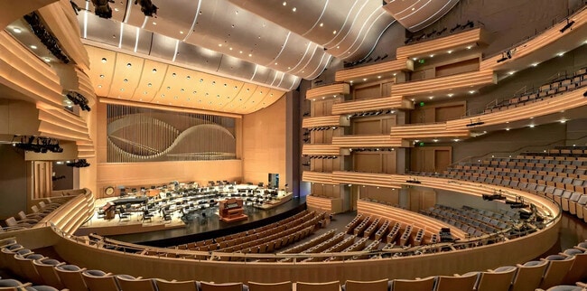 Building Photo - 402 W Dayton St