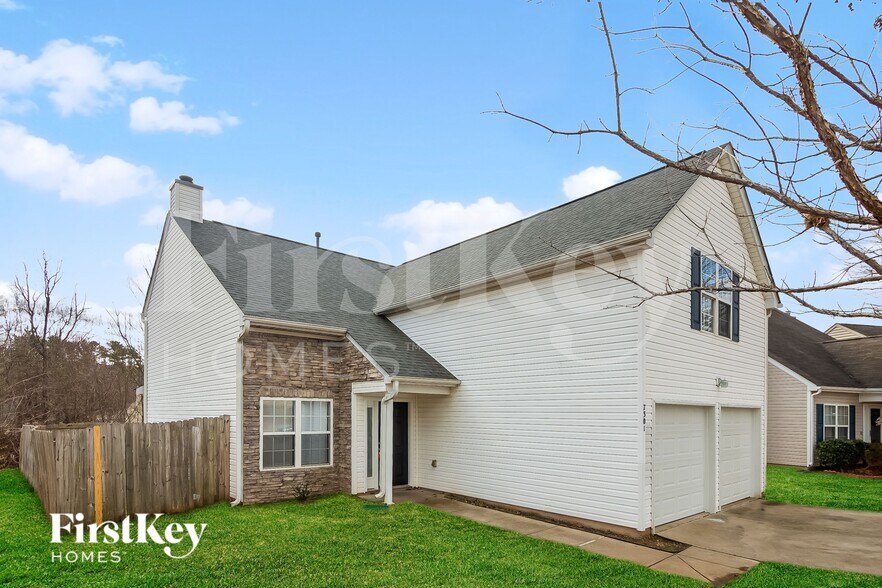 Building Photo - 7301 Hidden Creek Dr