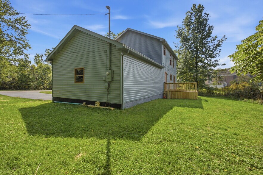 Building Photo - 16690 Dayton St