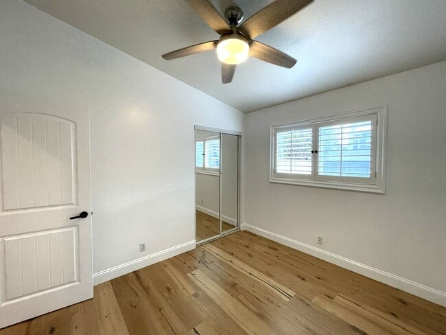 Building Photo - 4 bedroom updated West Torrance home