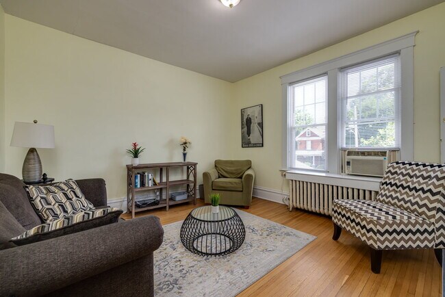 Building Photo - Stylish Downtown Apartment with a Private Oasis and Pool Retreat!