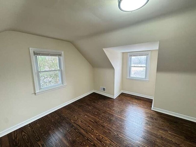 Building Photo - 316 Holy Cross Rd