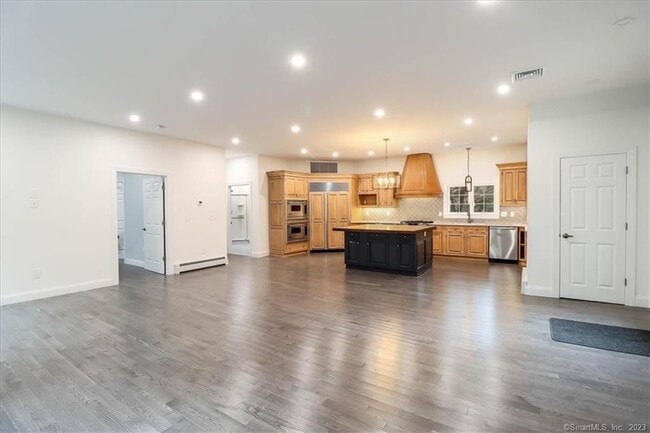 Building Photo - 29 CT-55