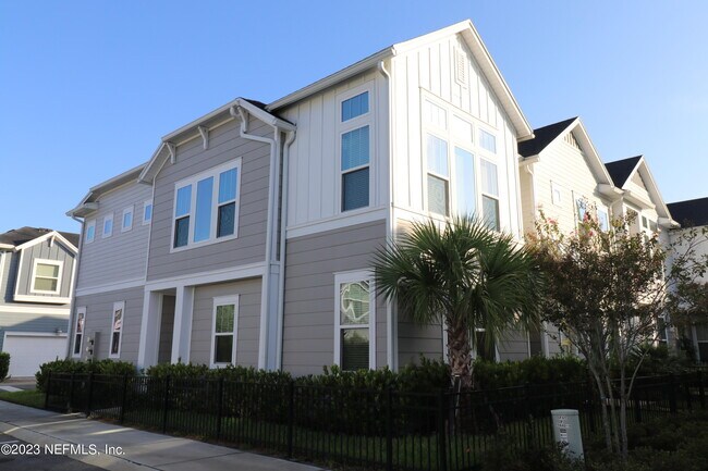 Building Photo - 11480 Gully Ct